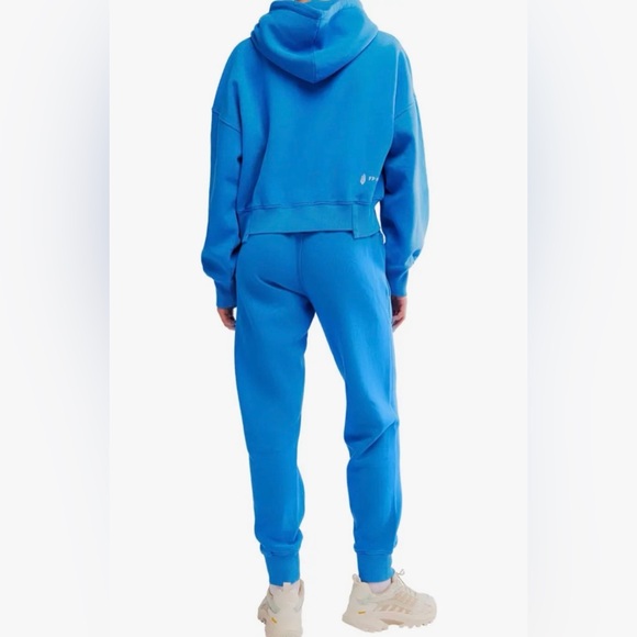 Free People FP Movement Undefeated Set in Light Cobalt Combo - Picture 4 of 12